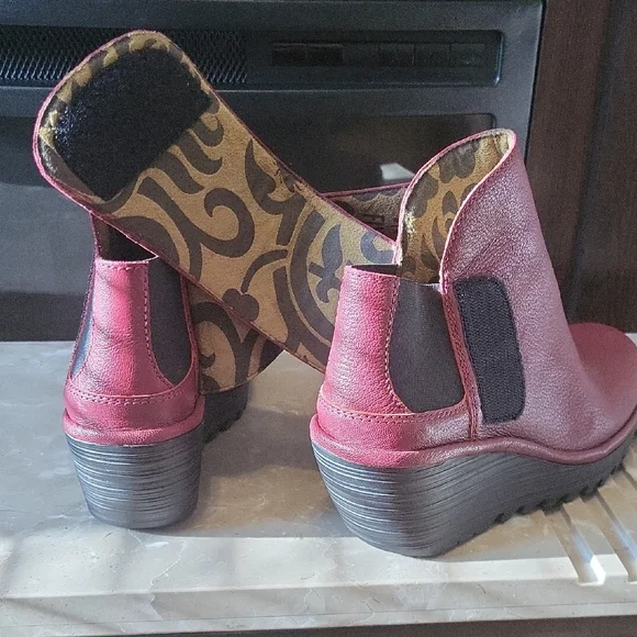 Fly London Red Ankle Booties with Rugged Sole - Picture 5 of 10